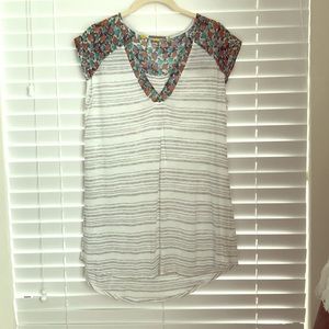 Anthropologie white and gray stripped top